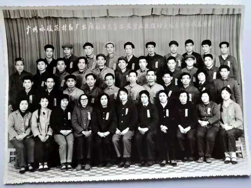 胡莉雄01.jpg